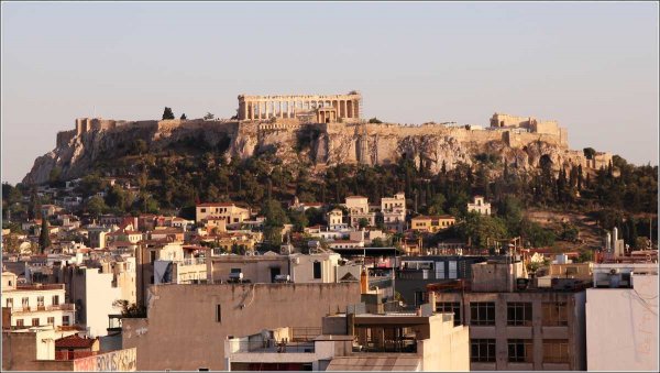 Athènes - l'Acropole {JPEG}