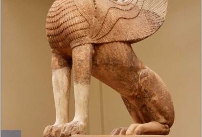 Delphes - Sphinx de la colonne des Naxiens