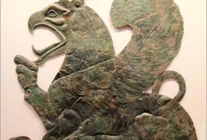 Olympie - Griffon en bronze